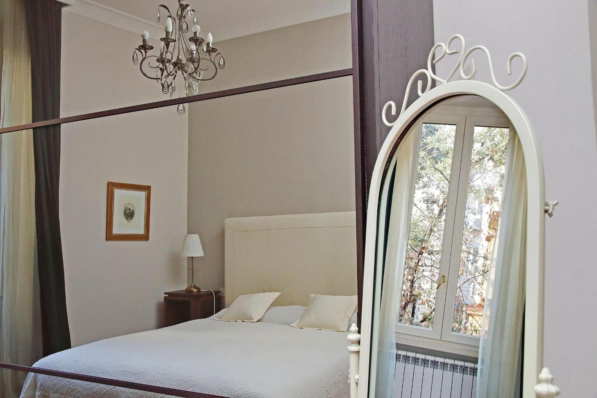 Capocci By Halldis Roma